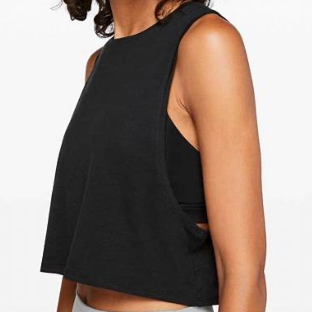 Lululemon black muscle tank crop heathered black
